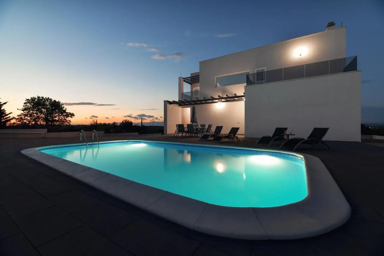 Villa Hedonist Debeljak 0*,